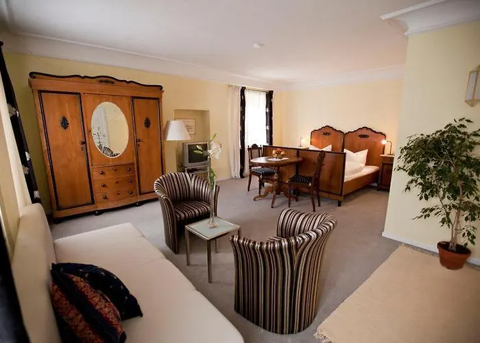 Altstadthotel 3*